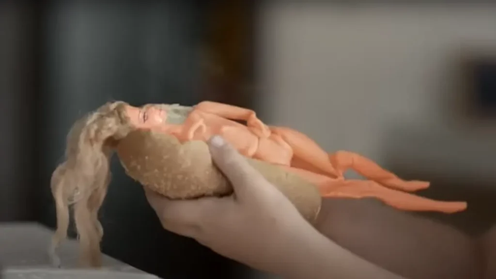 optifog - the doll ad